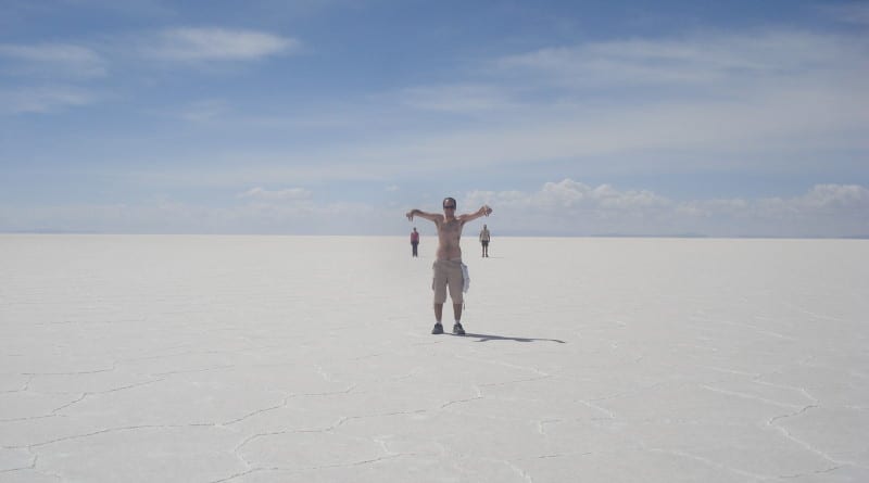 Brincando com o infinito no Salar do Uyuni 1