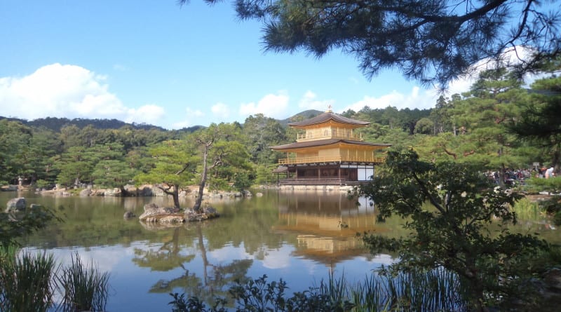 Kinkakuji, O Pavilhão de Ouro em Kyoto, Japão